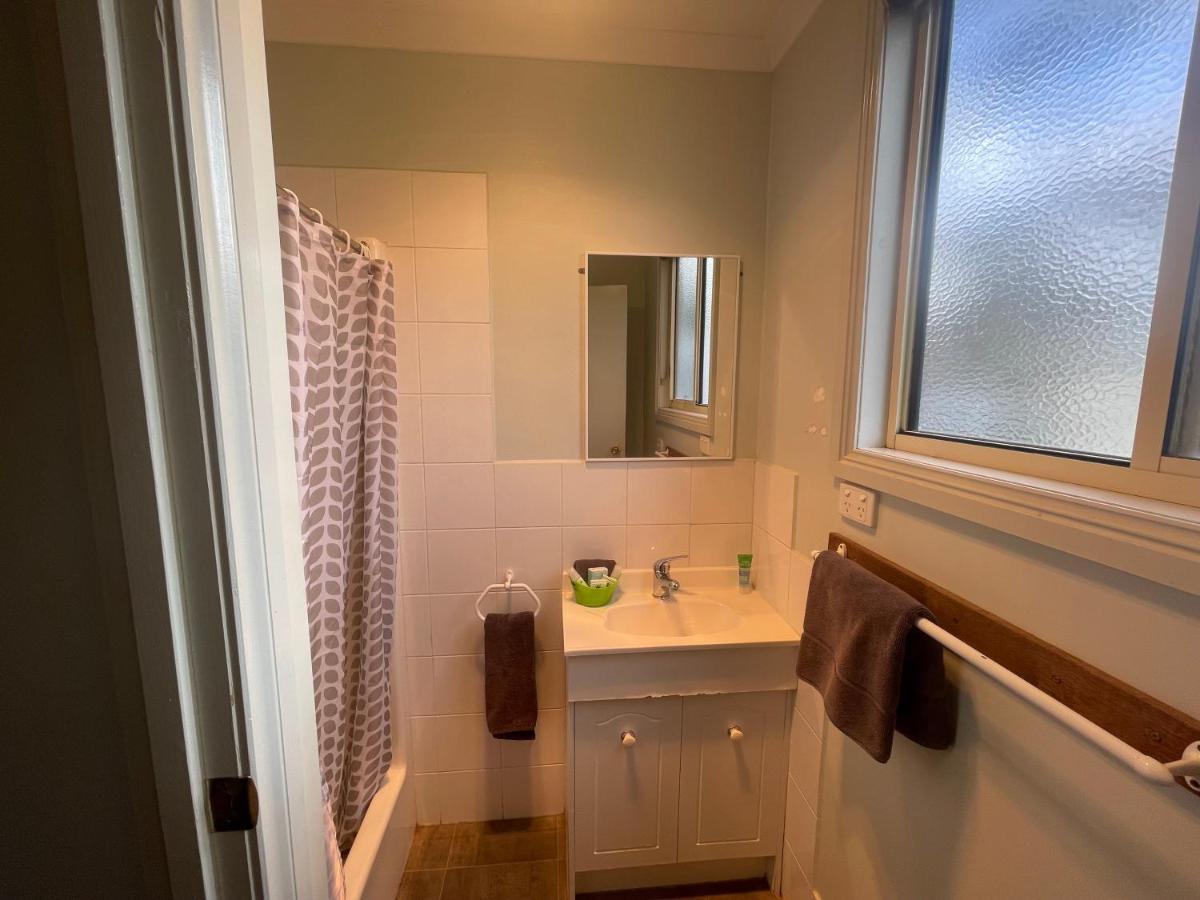 Acacia Caravan Park & Holiday Units 亚拉腊 外观 照片