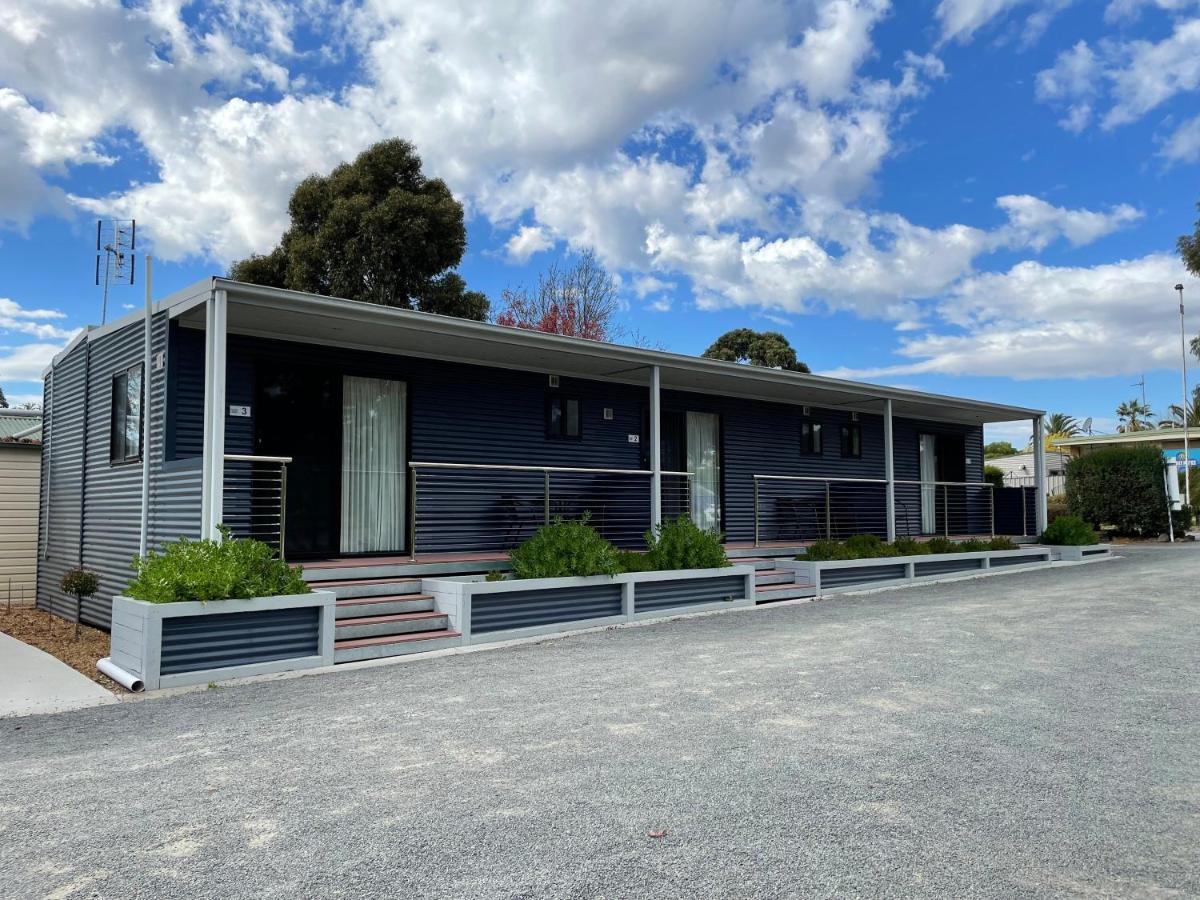 Acacia Caravan Park & Holiday Units 亚拉腊 外观 照片
