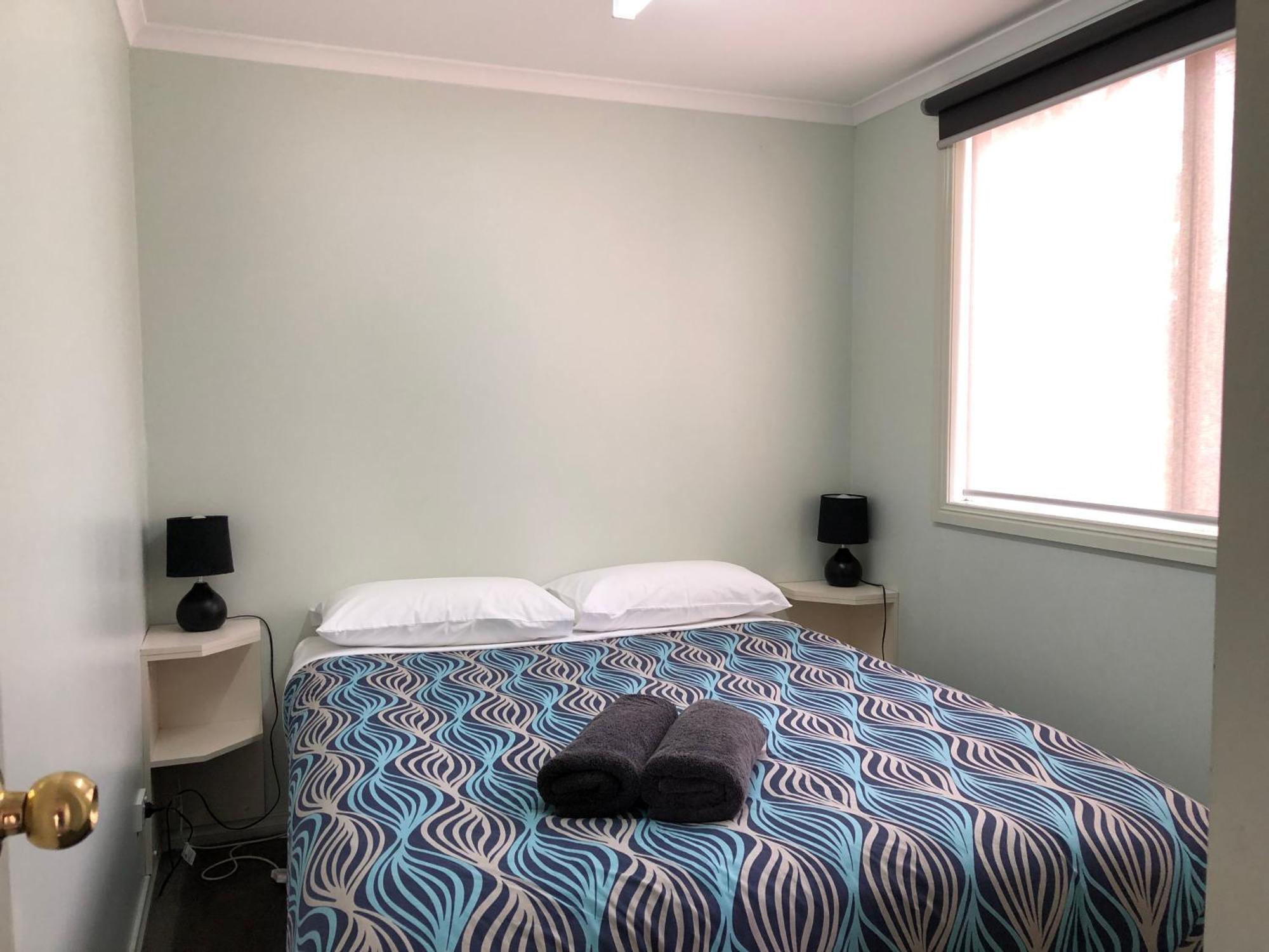 Acacia Caravan Park & Holiday Units 亚拉腊 外观 照片