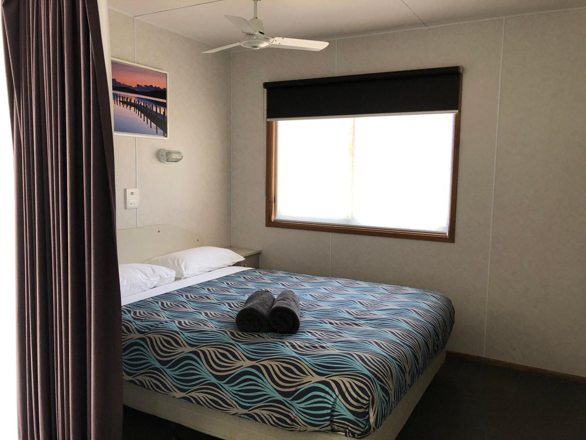 Acacia Caravan Park & Holiday Units 亚拉腊 外观 照片