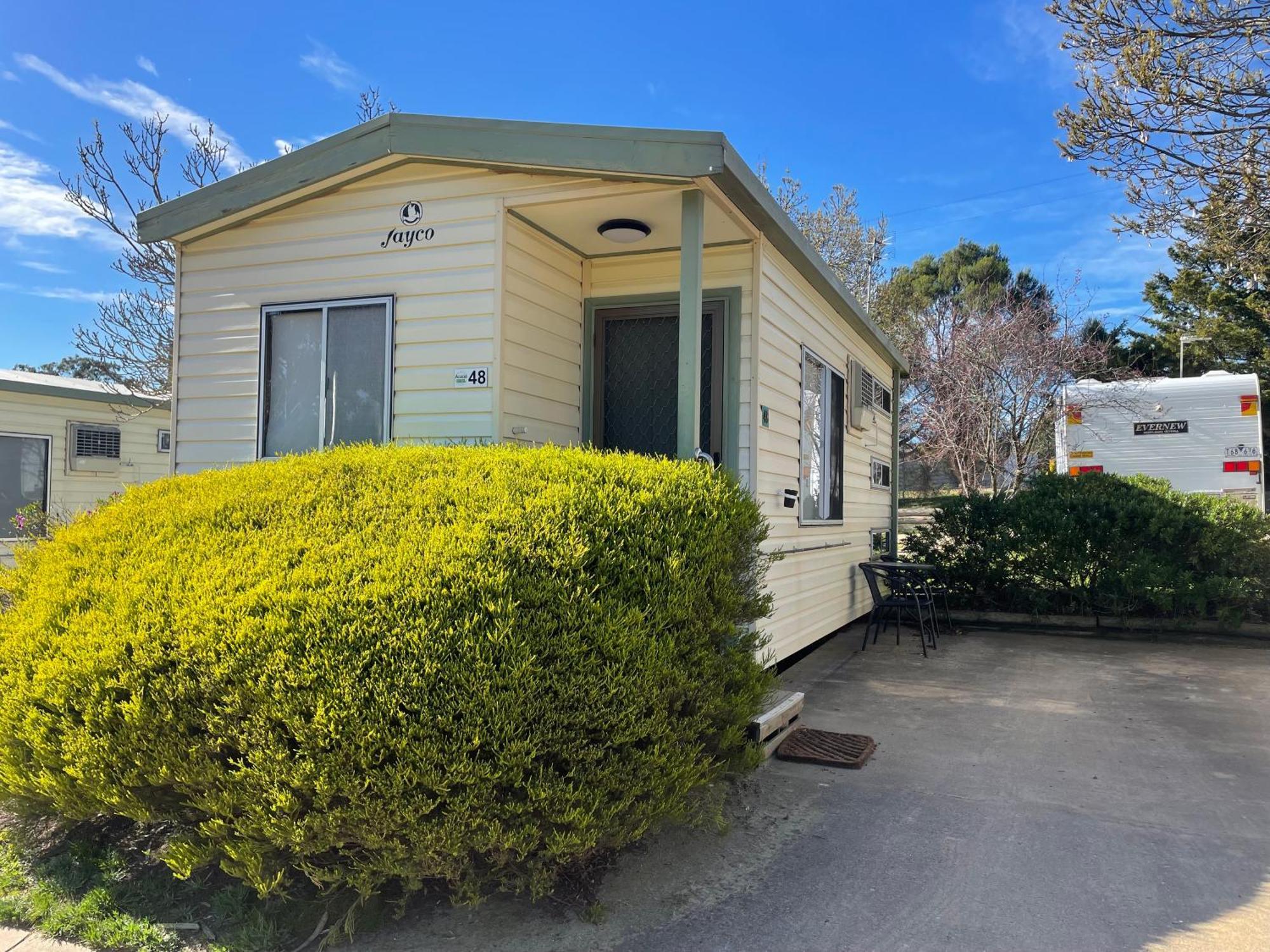 Acacia Caravan Park & Holiday Units 亚拉腊 外观 照片