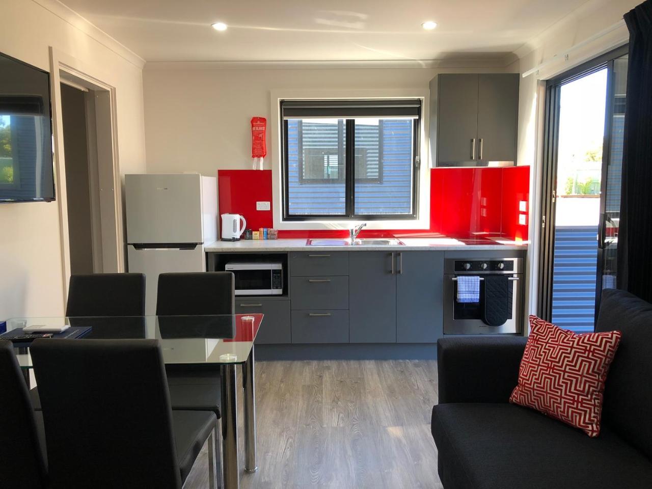 Acacia Caravan Park & Holiday Units 亚拉腊 外观 照片
